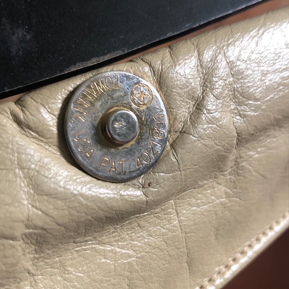 ‼️SOLD 1980’s Patricia Smith Moon Bag Needlepoint Hand Painted Lacquer Floral - Picture 8 of 10